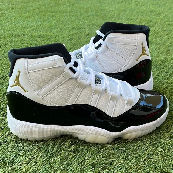 Air Jordan 11 Retro - Picture 1 of 5